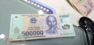 Nằm mơ thấy tiền là điềm báo gì? Con số nào may mắn? 7 Ngủ mơ thấy tờ tiền 500 nghìn